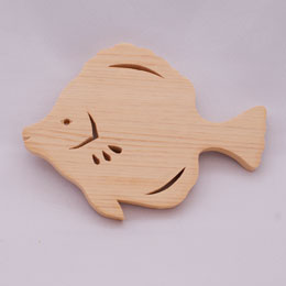 木の香りのコースター　カワハギ