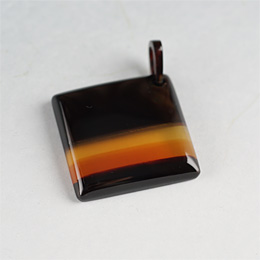 ベッ甲　ペンダントトップ　グラデーション