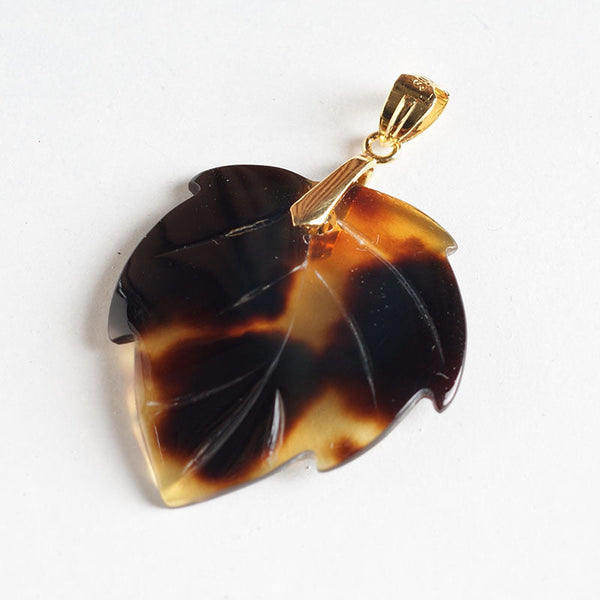 ベッ甲ペンダント トップ木の葉