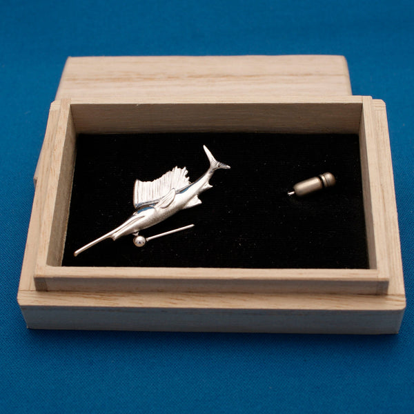 東京銀器 シルバーピンブローチ カジキ