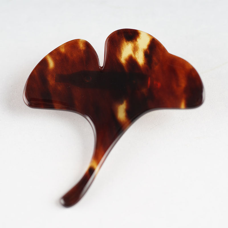 ベッ甲ブローチ いちょう