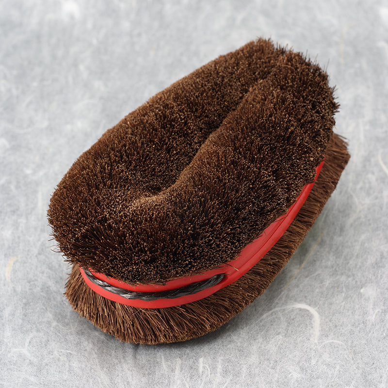 Small palm scrubbing brush